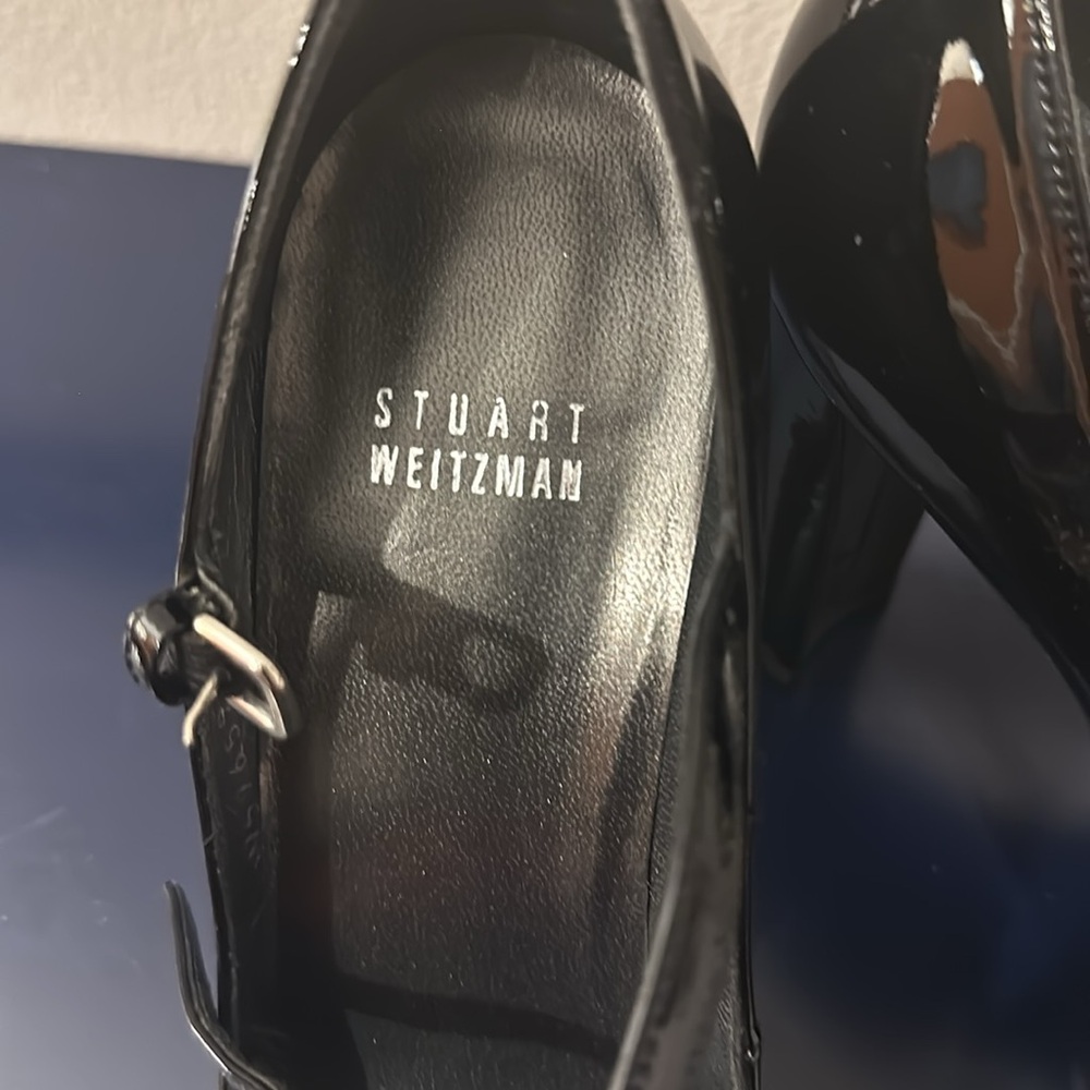 Stuart Weitzman Black and White Patent Leather Pump - Picture 11 of 12